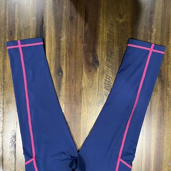 Vineyard Vines Performance Blue and Pink Cropped Leggings, Women's Size XSmall - Picture 6 of 9